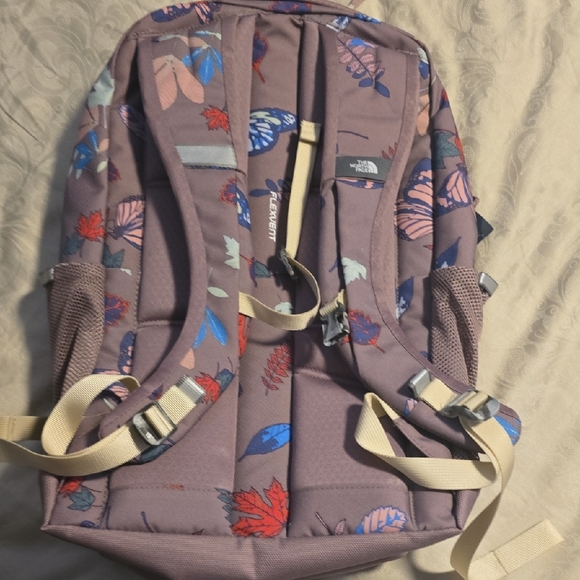 Colorful Leaf Pattern Backpack - Picture 4 of 7